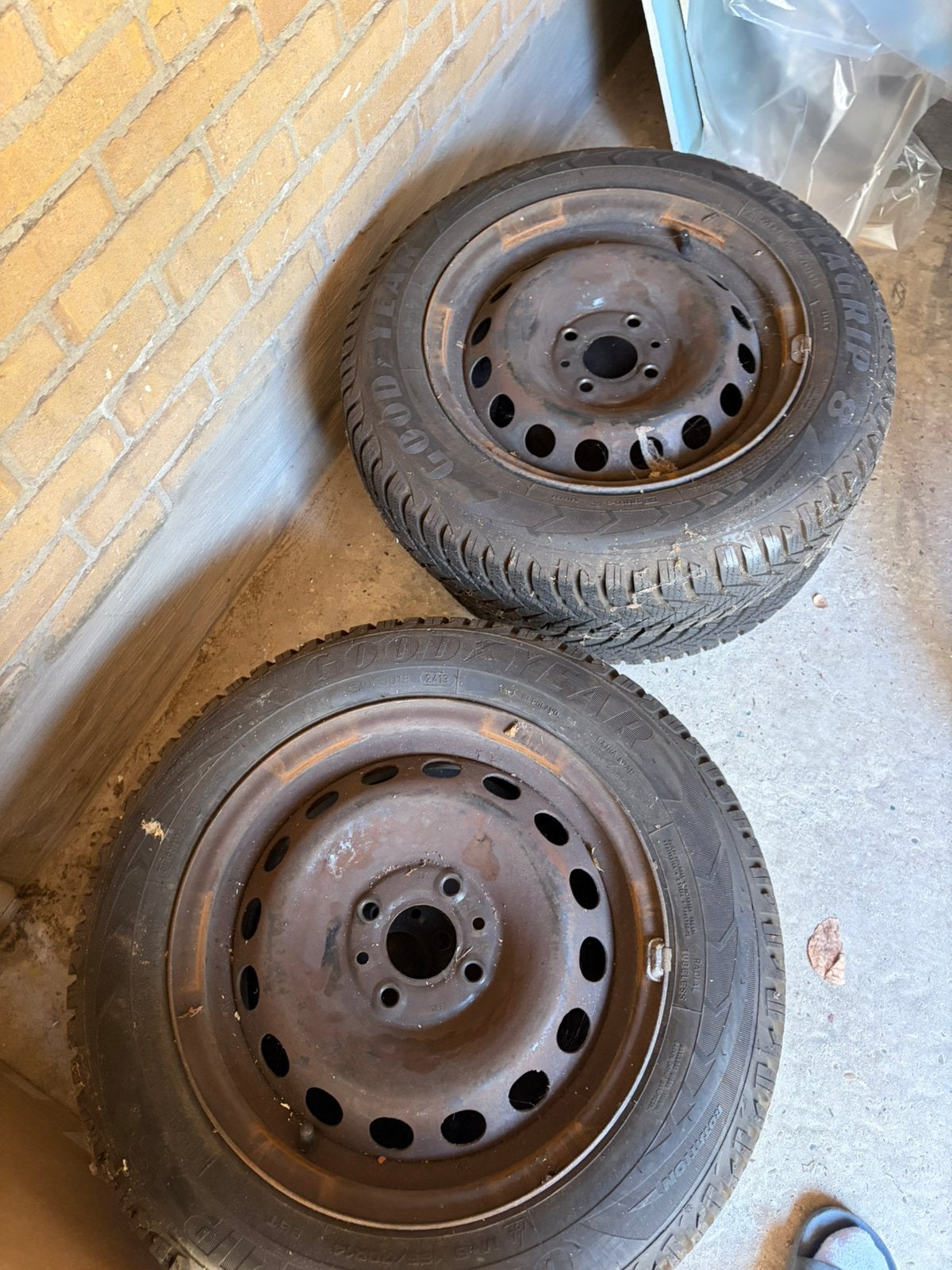 4 Good Year banden Ultrgrip winterband 165/70R14, Ophalen, 14 inch, Winterbanden, Band(en)