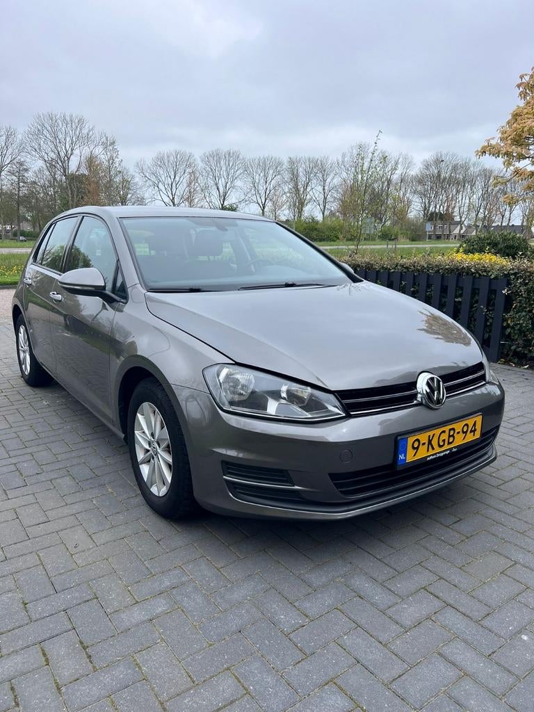 Volkswagen Golf 1.2 TSI 77KW 5D 2013 Grijs, Auto's, Euro 5, Stof, 4 cilinders, 610 kg
