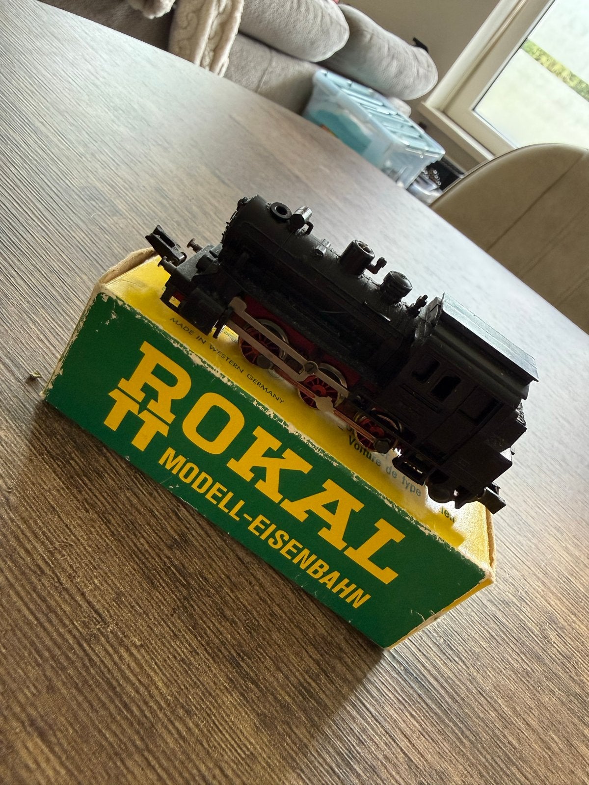 Rokal locomotief in zeer goede staat, Ophalen of Verzenden, Zo goed als nieuw, Locomotief, Overige merken