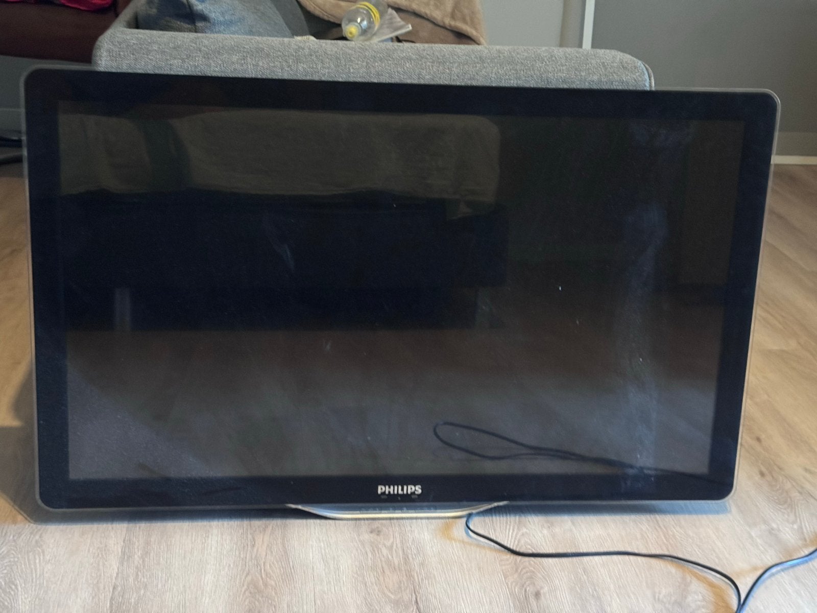 Philips 37PFL8609H/12 LCD TV met ophangsysteem, Ophalen, Philips, Gebruikt, LCD