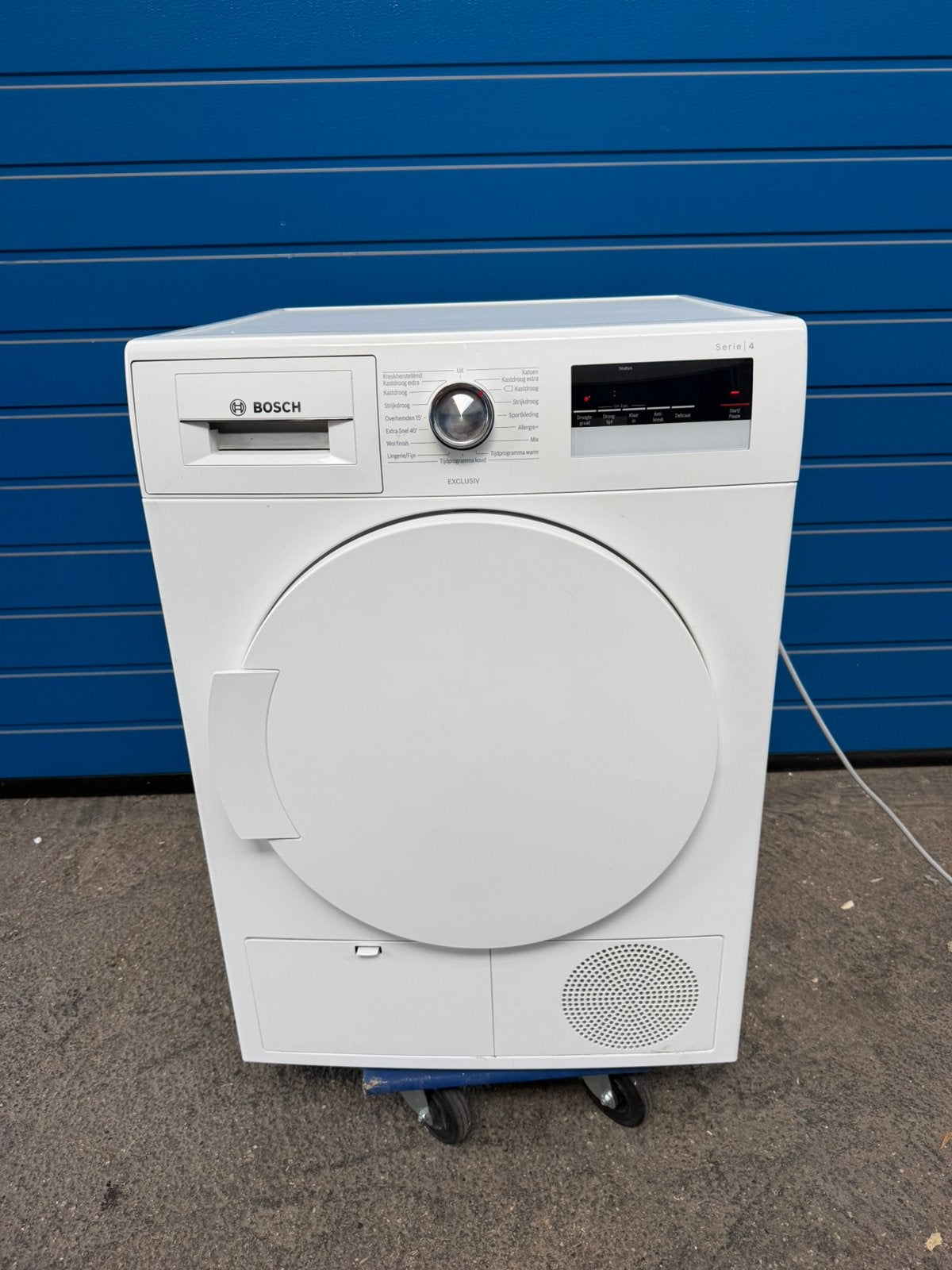 Bosch serie 4 condensdroger droger 8 kilo, Ophalen, 6 tot 8 kg, Zo goed als nieuw, 85 tot 90 cm
