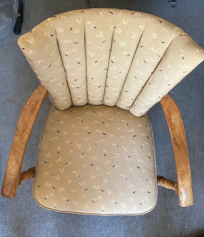 Leuke stoel, met mooie details, Antiek en Kunst, Ophalen