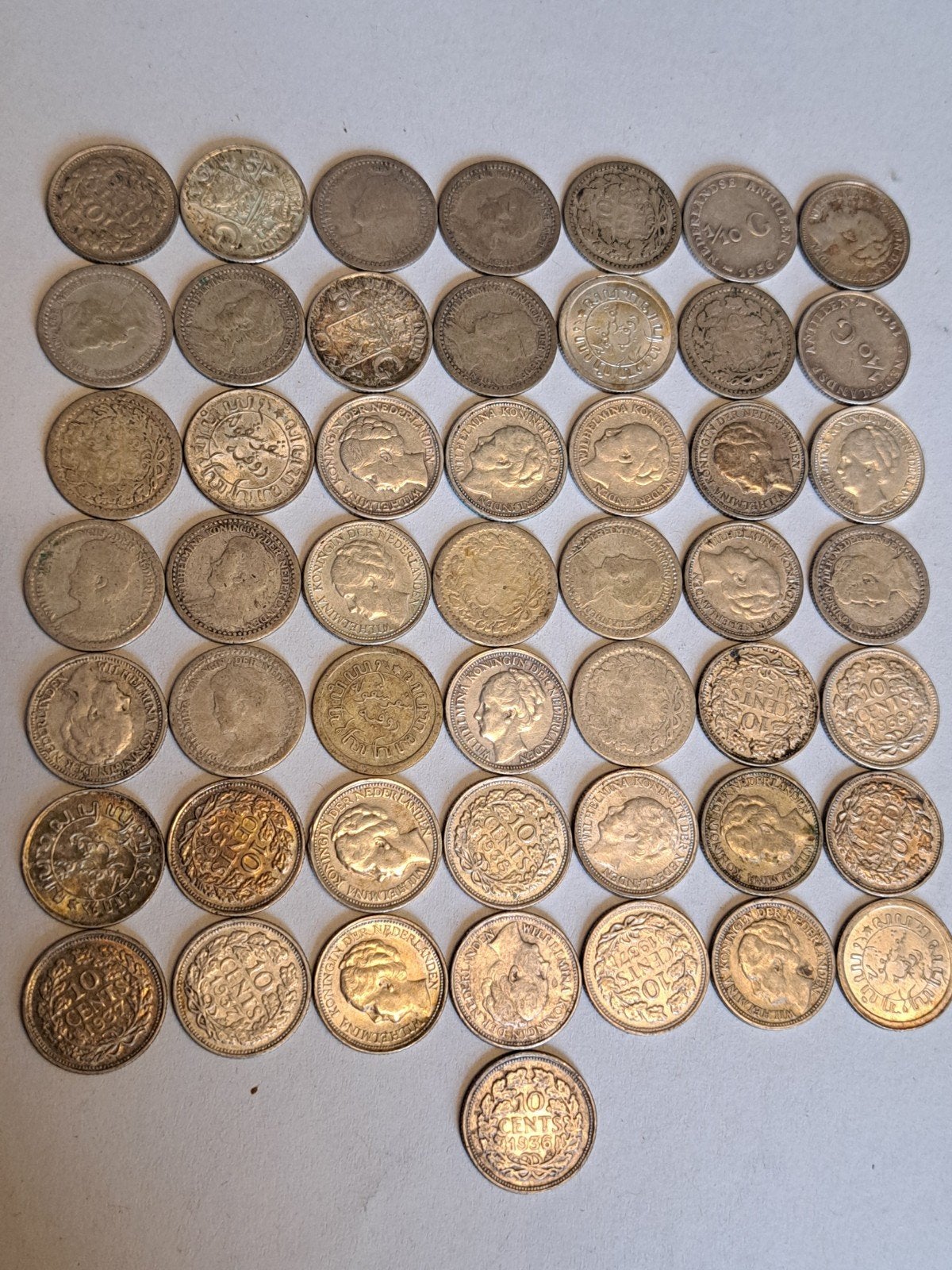50 zilveren dubbeltjes Nederland en Overzees, Setje, Zilver, Ophalen of Verzenden, 10 cent