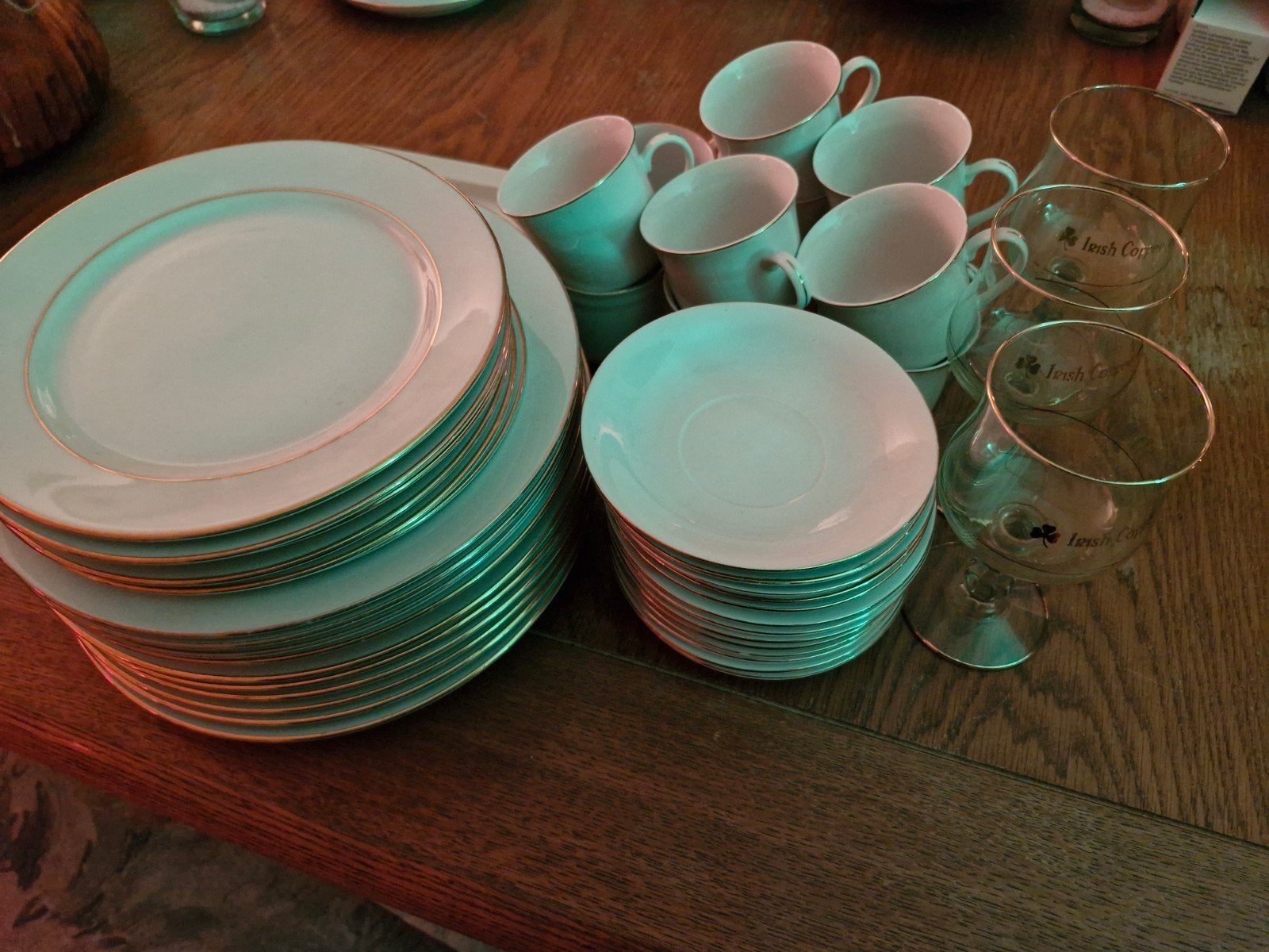 Servies wit met goud, Ophalen, Zo goed als nieuw, Bord(en), Overige stijlen