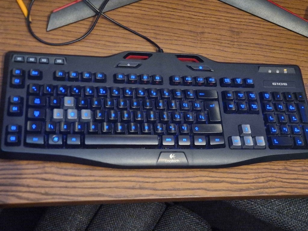 G105 logitech gaming toetsenbord, Ophalen, Gebruikt, Logitech, Ergonomisch