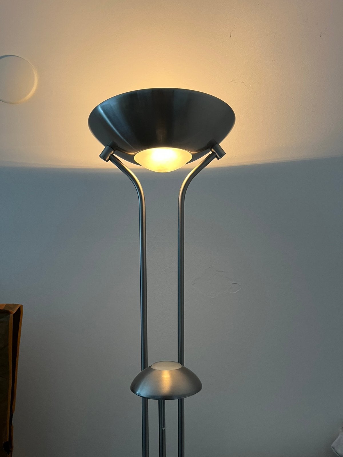 Vloerlamp – RVS/chroom – uplighter & leeslamp, Huis en Inrichting, Lampen | Vloerlampen, Ophalen, Zo goed als nieuw, 150 tot 200 cm