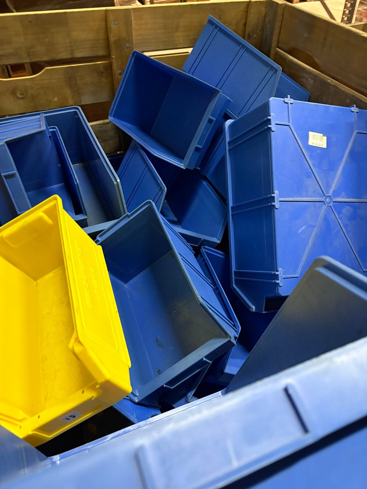 Diverse opslagbakken en kratten - Blauw en geel, Ophalen, Gebruikt, Minder dan 50 cm, Minder dan 40 cm