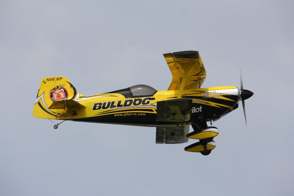 Pilot RC Pitts Challenger 87" (2.2m) + DLE111 V3 vliegklaar, Hobby en Vrije tijd, Modelbouw | Radiografisch | Vliegtuigen, Ophalen