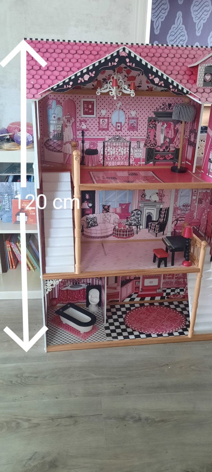 LOL poppenhuis, Ophalen, Poppenhuis