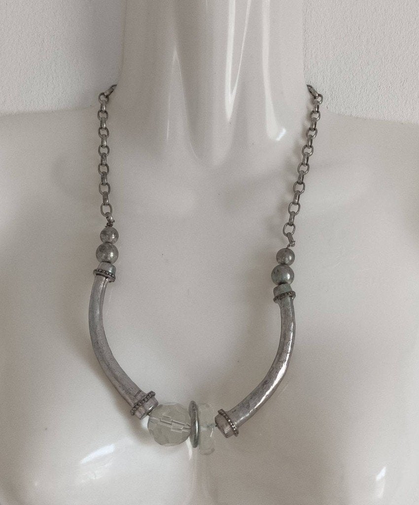 Zilverkleurige ketting met transparante kralen, Ophalen of Verzenden, Gebruikt, Zilver, Overige materialen