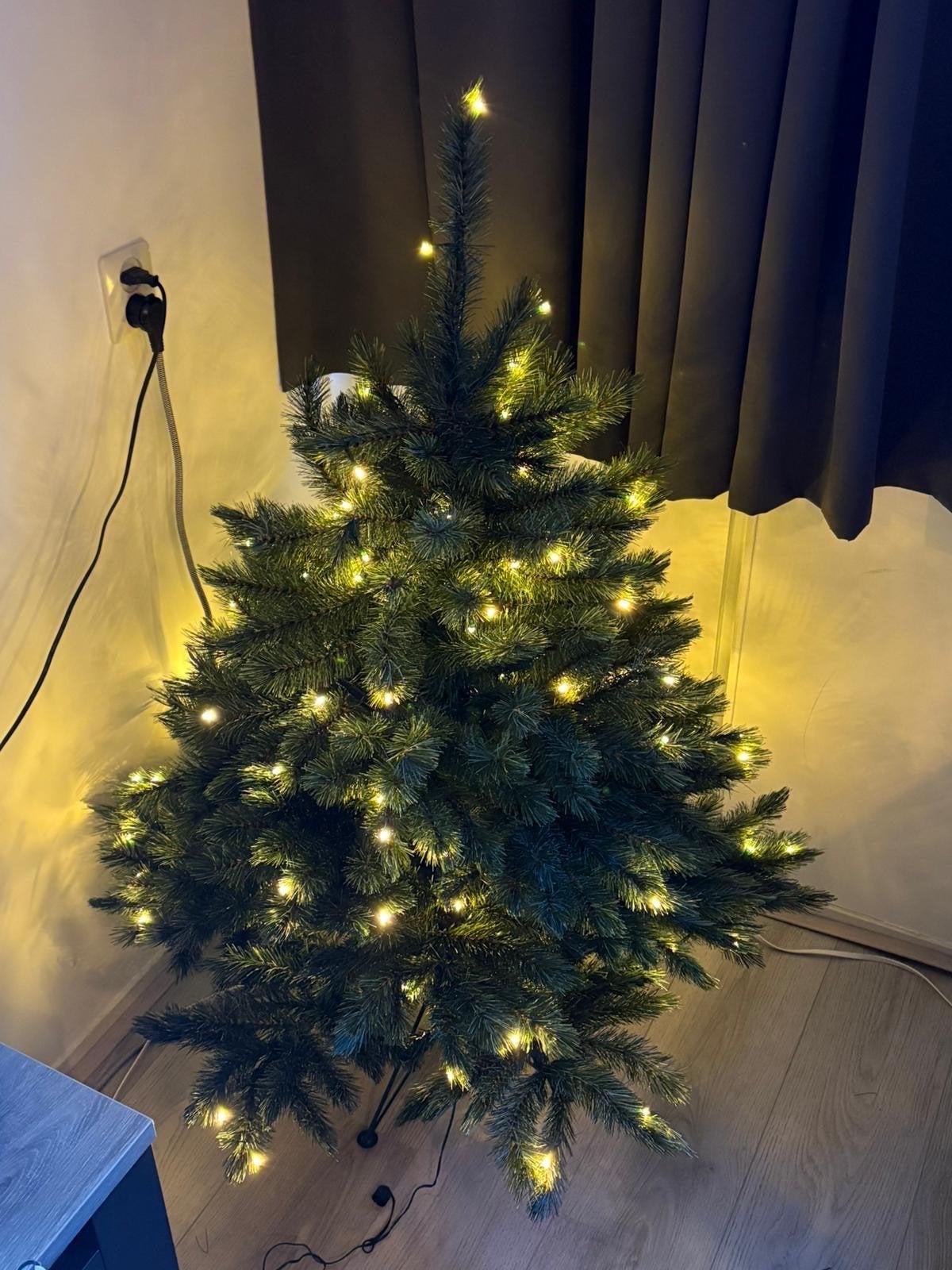 Triumph kunstkerstboom blauwspar met verlichting, Ophalen of Verzenden, Zo goed als nieuw