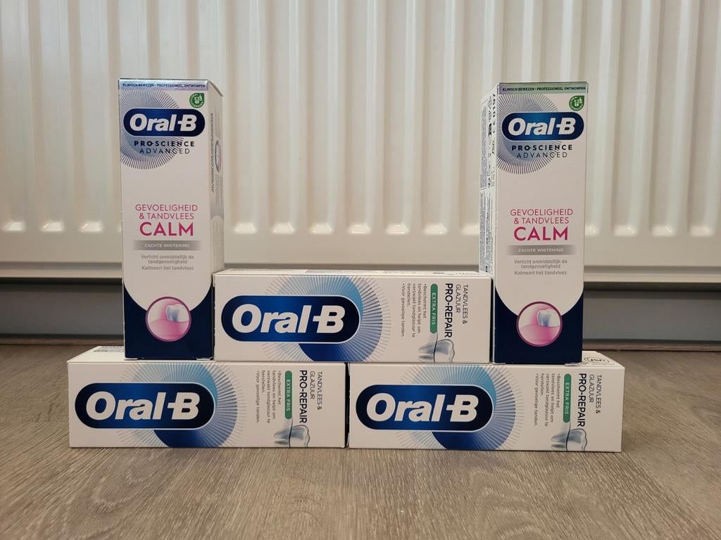 Oral B tandpasta, Sieraden, Tassen en Uiterlijk, Uiterlijk | Mondverzorging, Ophalen of Verzenden, Nieuw, Tandpasta