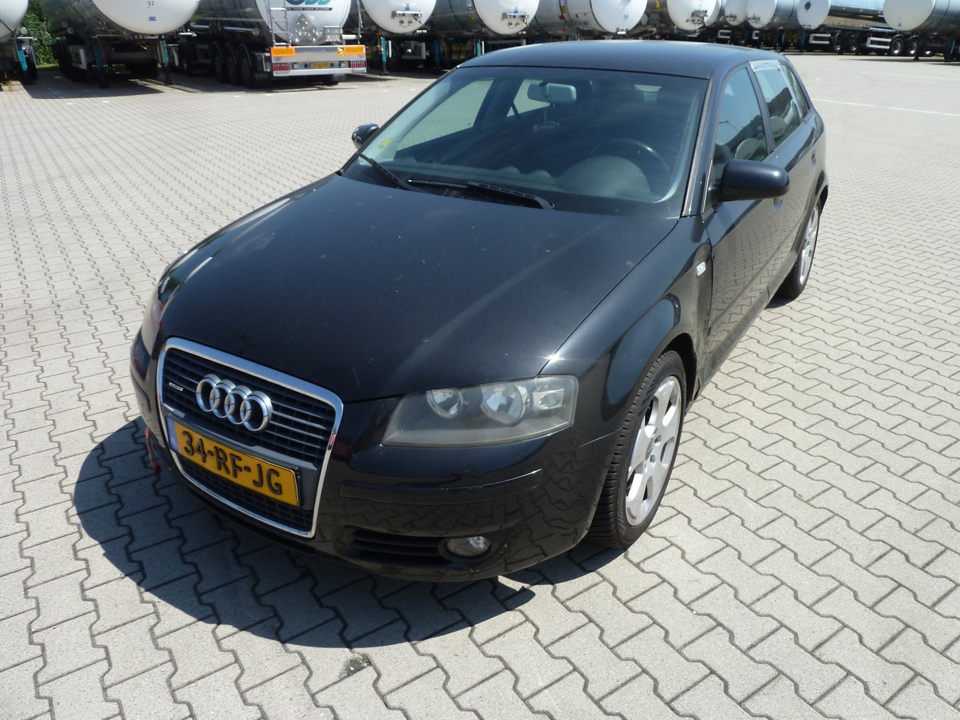 Audi A3 Sportback 2.0 TFSI quattro Ambition, Gebruikt, 4 cilinders, 1984 cc, 1445 kg