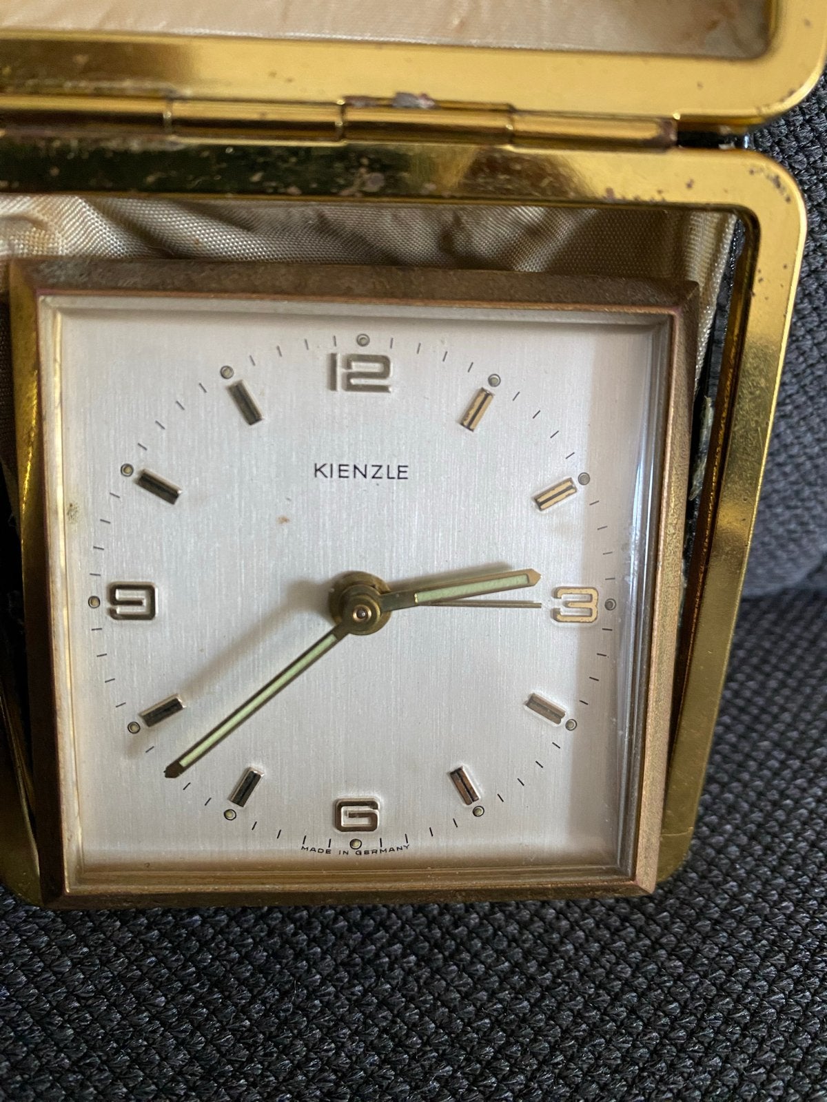Vintage Kienzle reiswekker in gouden etui - Made in Germany, Ophalen of Verzenden