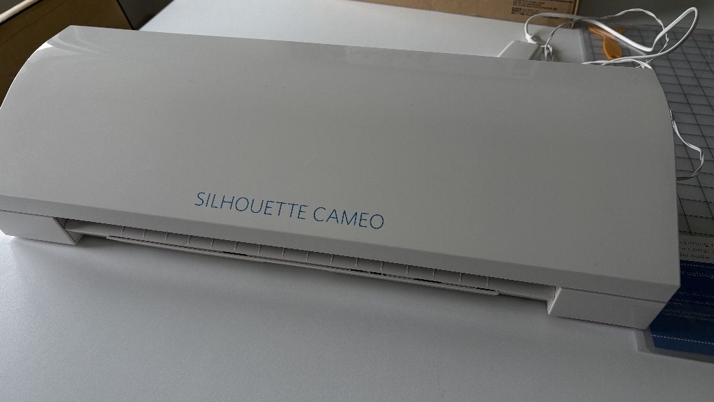 Silhouette Cameo 3 snijplotter + nieuwe 30x60 cm snijmat, Ophalen of Verzenden, Zo goed als nieuw, Gereedschap of Toebehoren
