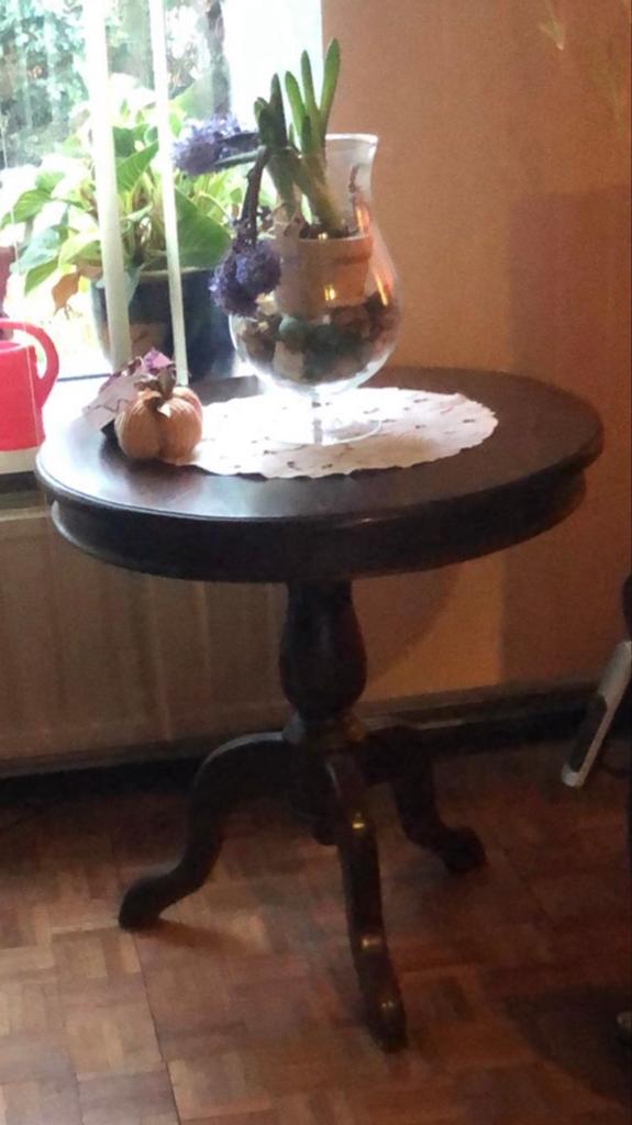 Donker houten kolonieke bijzettafel, Ophalen