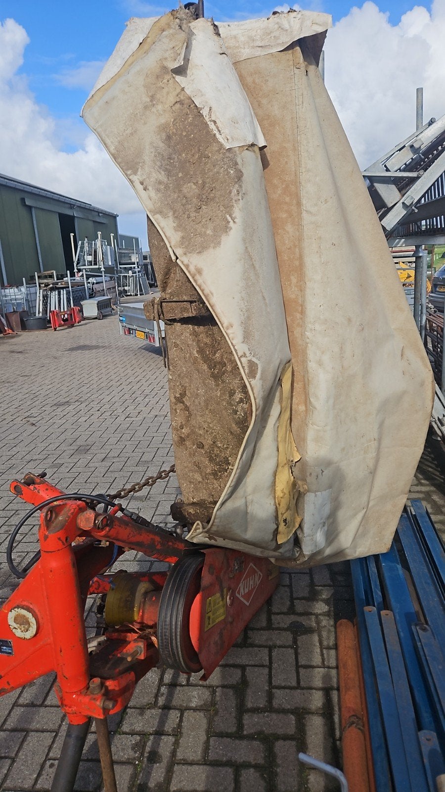 Schijvenmaaier Kuhn 2.00m en PZ HS 360 Haybob, Ophalen of Verzenden