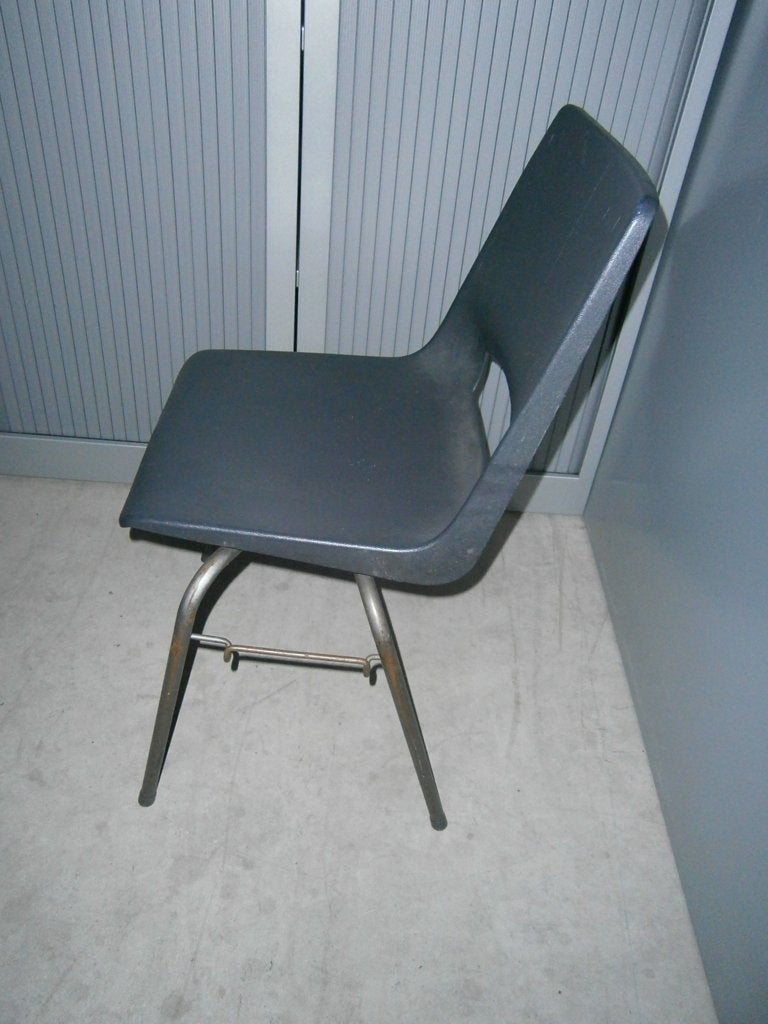 Kunststof kuipstoeltjes kantine stoelen nieuw!, Ophalen, Kunststof, Gebruikt, Overige kleuren