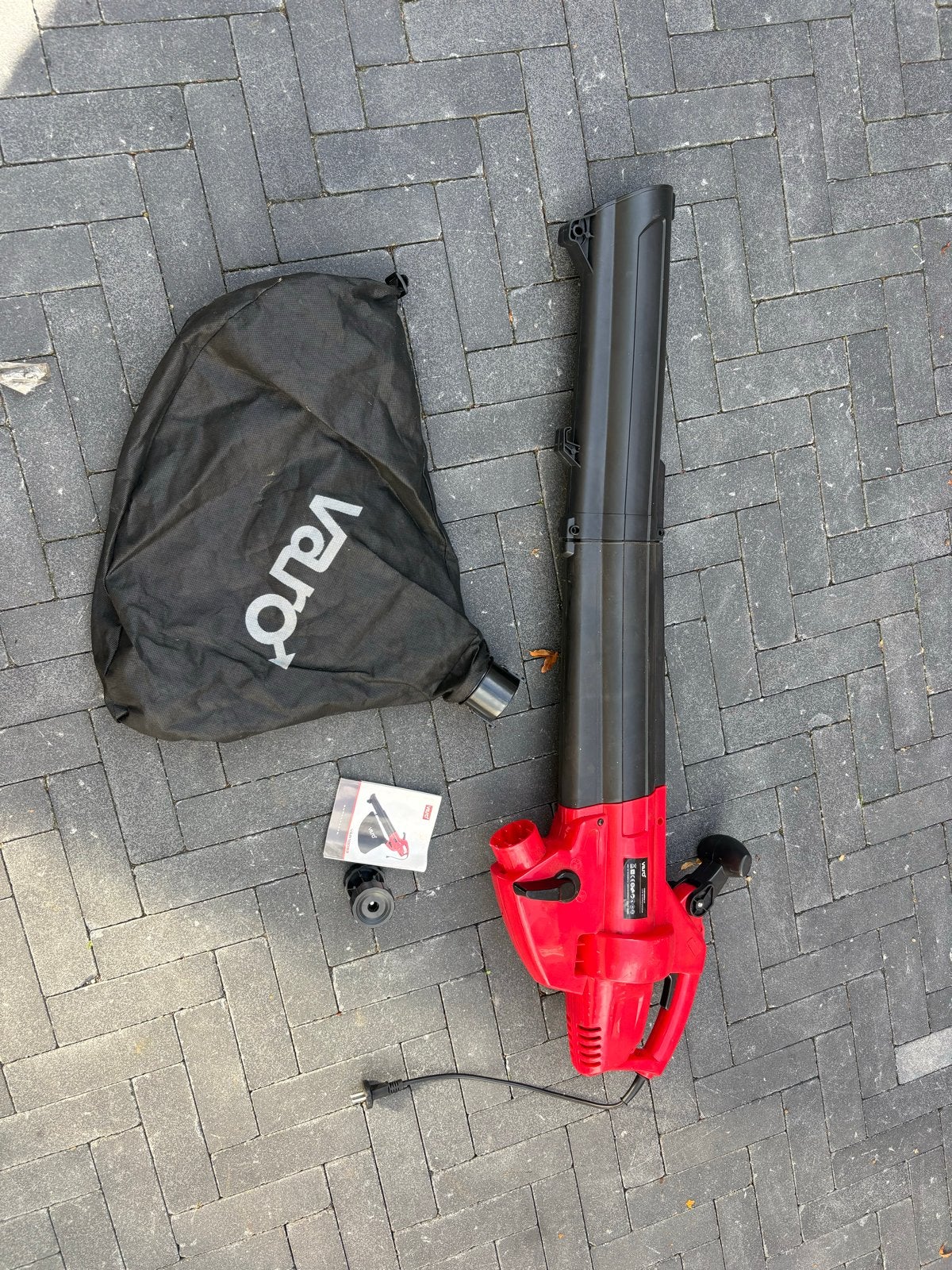 Varo bladblazer/bladzuiger met opvangzak, Tuin en Terras, Gebruikt, Handgedragen, Ophalen of Verzenden, Met opvangzak