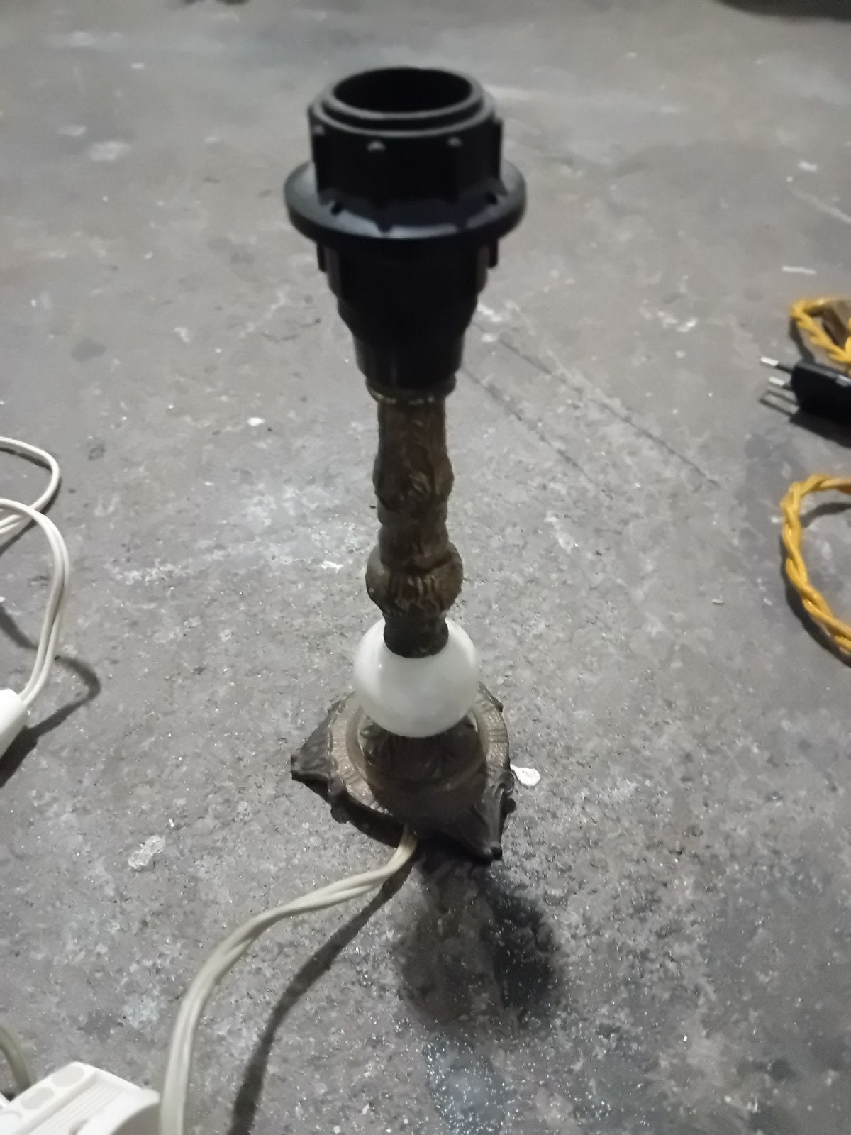 Antiek Tafellampje - 20cm Hoog, Ophalen of Verzenden