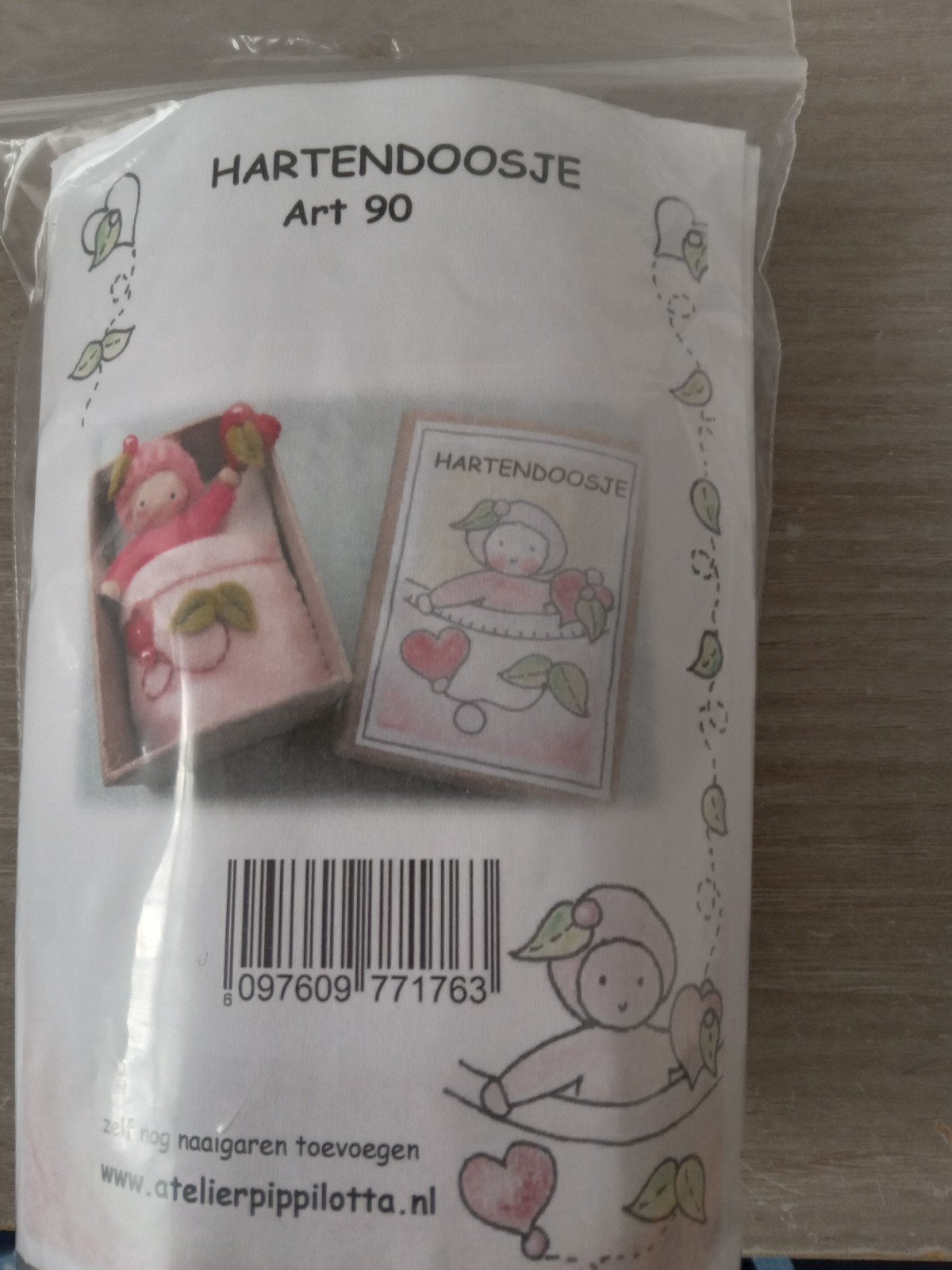 Knutselpakket Hartendoosje - Creatief Cadeau, Overige thema's, Textiel, Nieuw, Meerkleurig