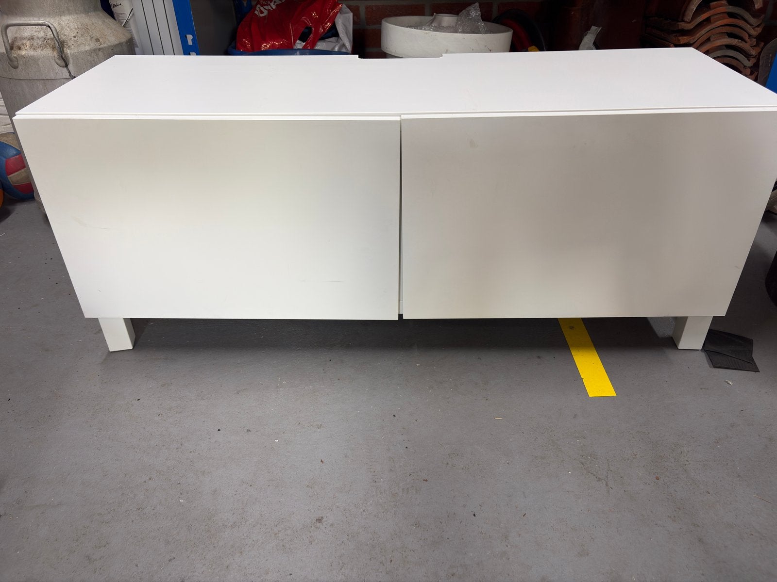 Witte kast met 2 deuren en planken, Ophalen, Gebruikt, 100 tot 150 cm, Minder dan 100 cm