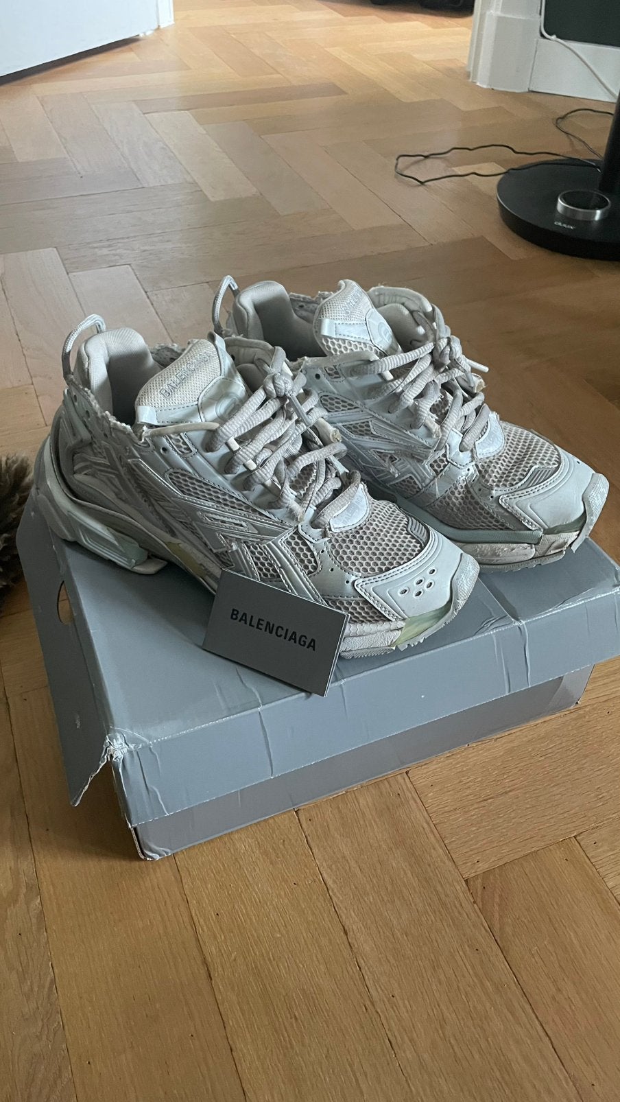 Balenciaga runner silver white 43, Kleding | Heren, Overige kleuren, Overige typen, Ophalen of Verzenden, Zo goed als nieuw