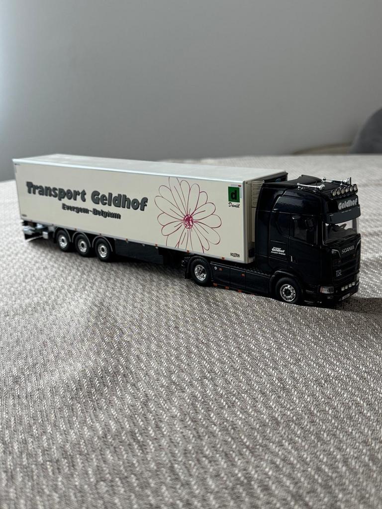 Tekno Geldhof Transport 1:50, Hobby en Vrije tijd, Modelauto's | 1:50, Ophalen, Zo goed als nieuw, Bus of Vrachtwagen, Tekno
