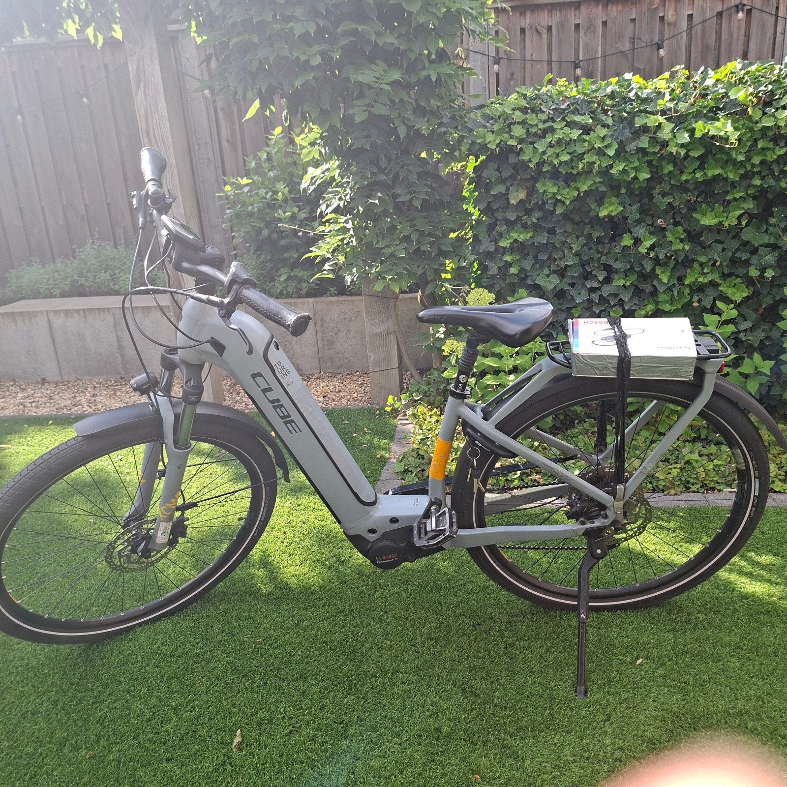 Cube Hybrid Touring Pro 625, bosch performance line, Minder dan 47 cm, Ophalen, 50 km per accu of meer, Cube