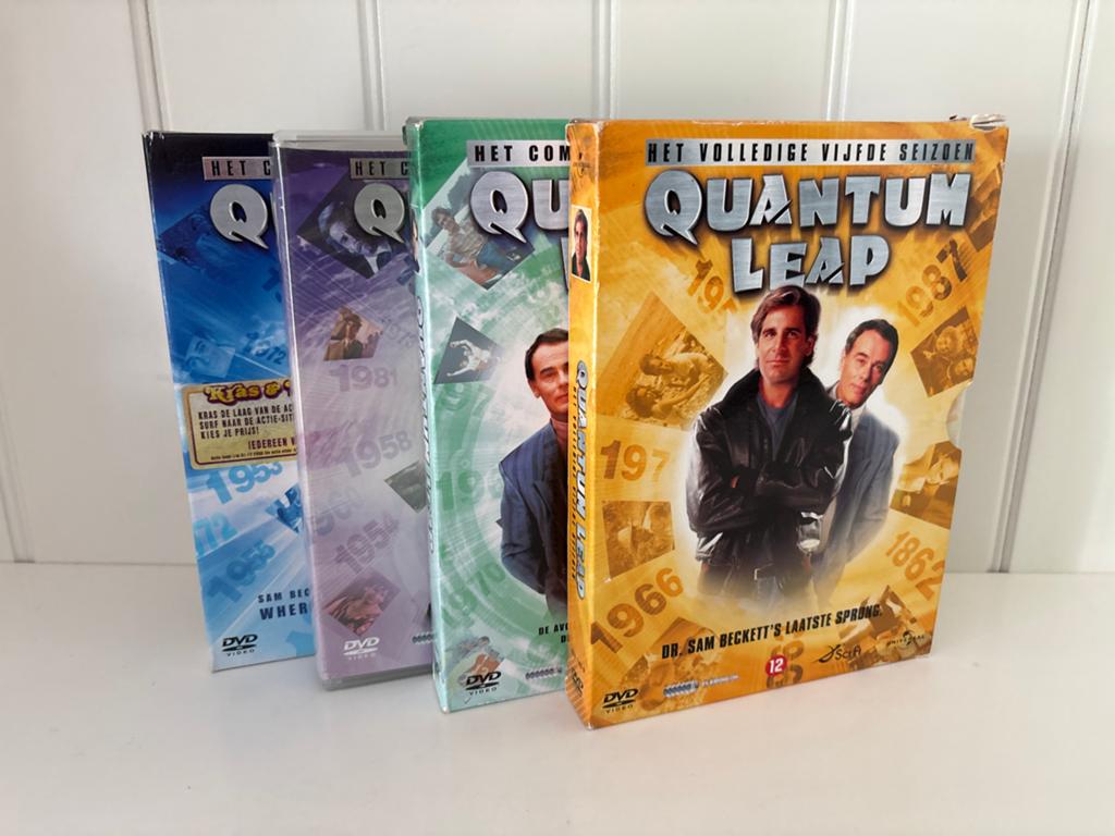 Quantum Leap seizoen 1 t/m 3 + 5, Boxset, Science Fiction en Fantasy, Ophalen of Verzenden, Zo goed als nieuw