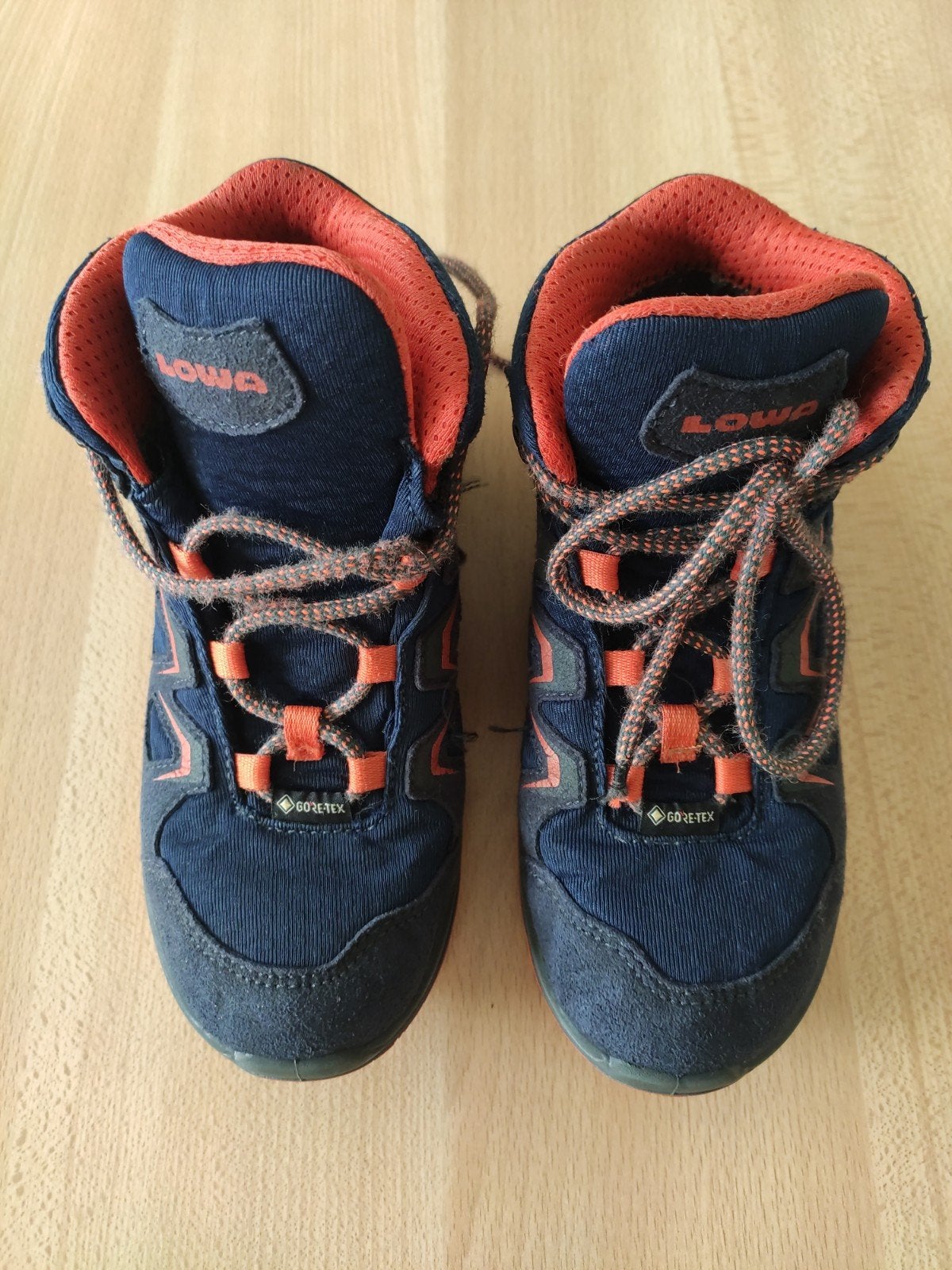 Lowa kinder wandelschoenen maat 33, Lowa, Jongen of Meisje, Schoenen, Ophalen of Verzenden