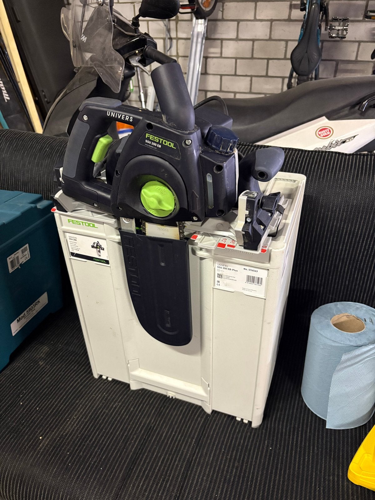 Festool Kettingzaag Univers SSU 200 EB met geleiderail