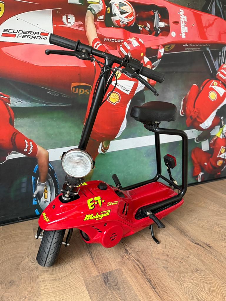 Malaguti ET Street, Fietsen en Brommers, Ophalen, Zo goed als nieuw, Benzine