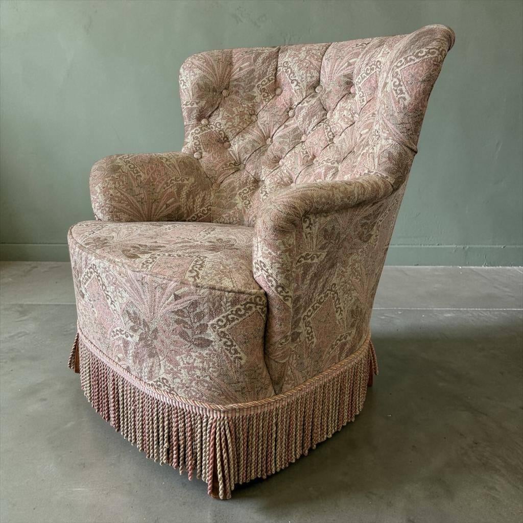 vintage lichtroze gebloemde fauteuil / eenzit met franjes, Ophalen