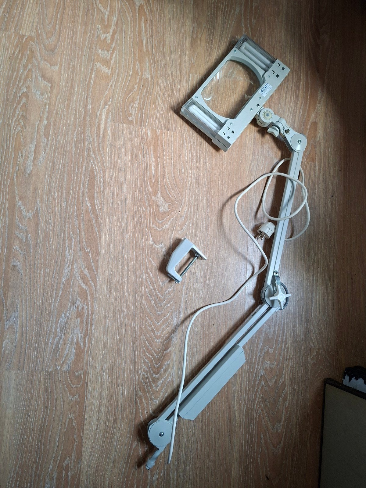 Loeplamp met klem - Ideaal voor hobby en precisiewerk, Ophalen, Gebruikt, Loeplamp