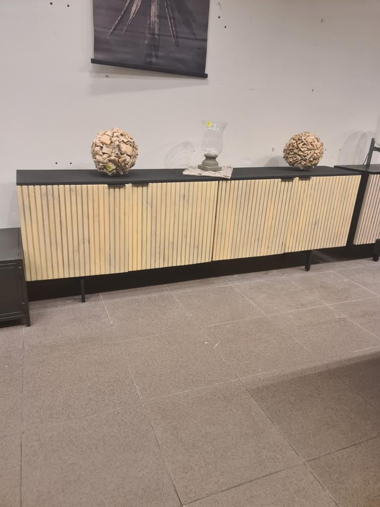Nieuwe icathcers piano collectie dressoir 240x79x40cm €265, Huis en Inrichting, Ophalen, ., Nieuw, .