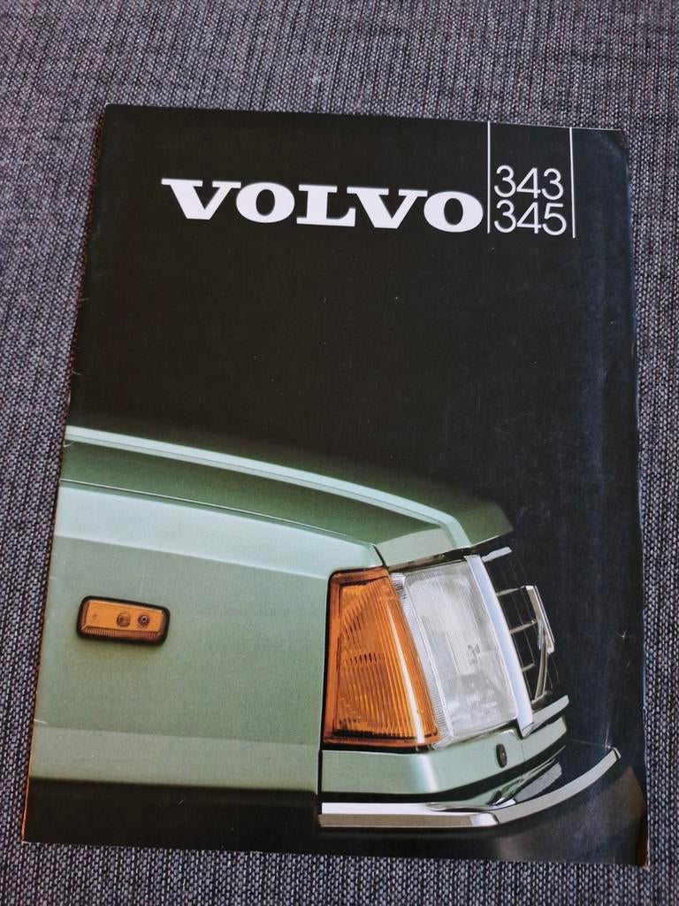 Volvo 343 345 Brochure uit 1982 - 24 pagina's, Ophalen of Verzenden, Gelezen, Volvo