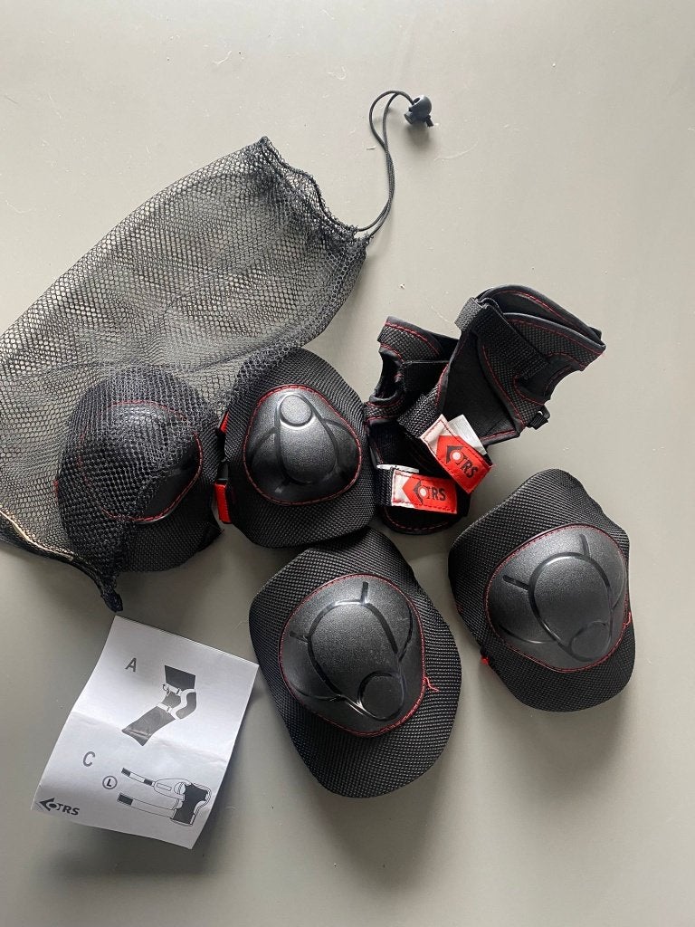 Nieuwe beschermset voor skateboarden kinderen (2 sets), Sport en Fitness, Skateboarden, Ophalen of Verzenden, Nieuw, Bescherming
