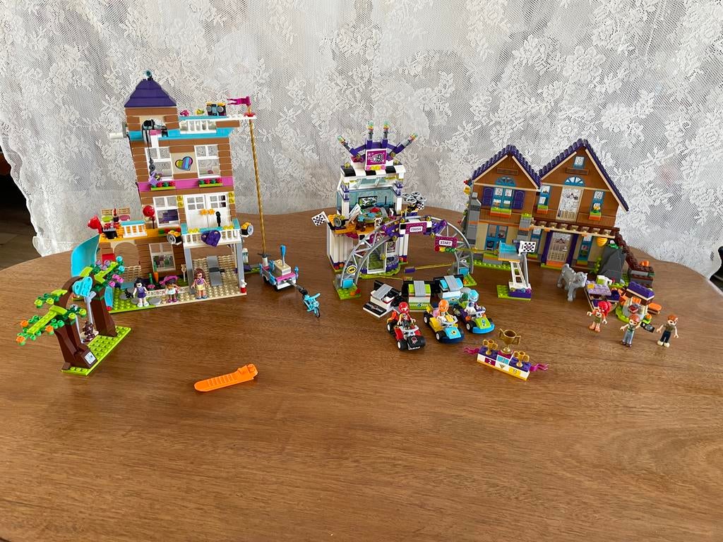 Grote LEGO Friends Set: Mia's Huis, Vriendschapshuis & Race, Ophalen of Verzenden, Gebruikt, Overige merken
