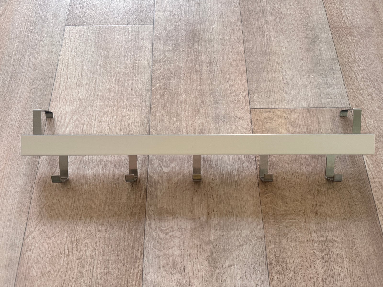 IKEA TJUSIG deur-/wandhanger in nieuwstaat., Zo goed als nieuw, Minder dan 100 cm, Metaal, Ophalen