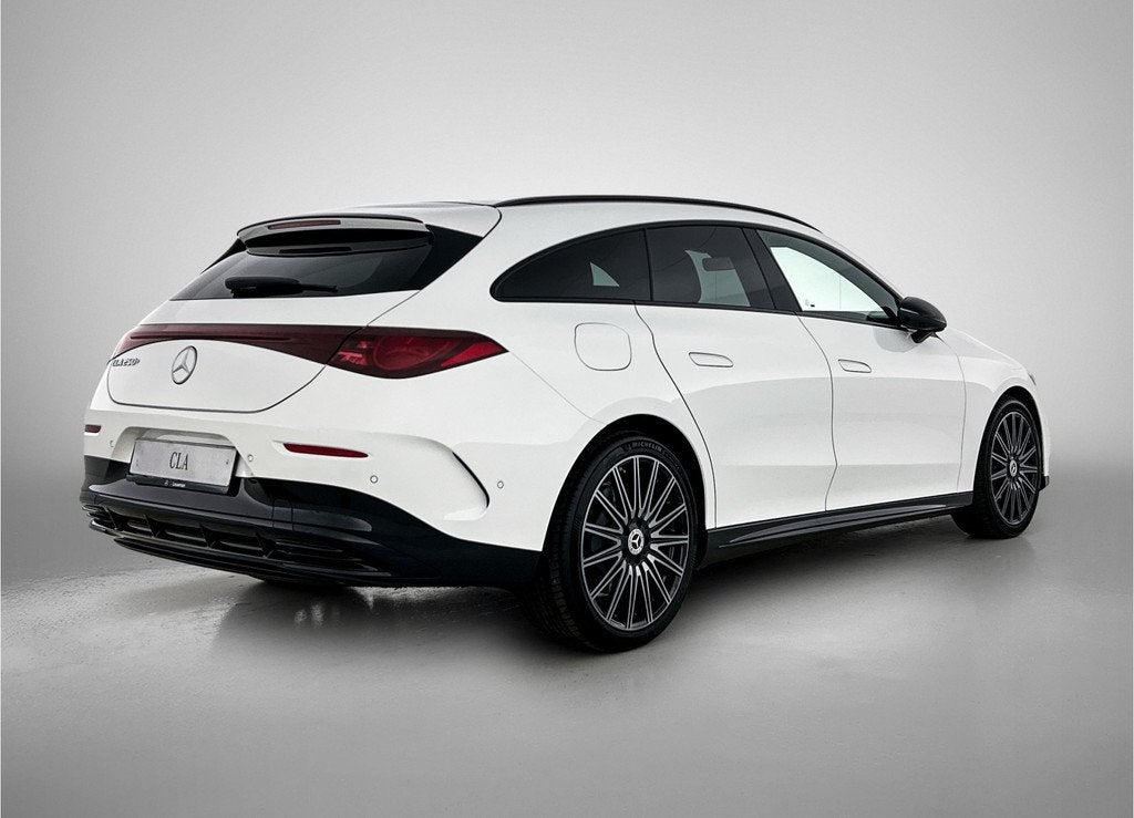 Mercedes-Benz CLA-Klasse Shooting Brake 250+ Business Soluti, Auto's, Mercedes-Benz, Automaat, CLA, Achterwielaandrijving, Zwart