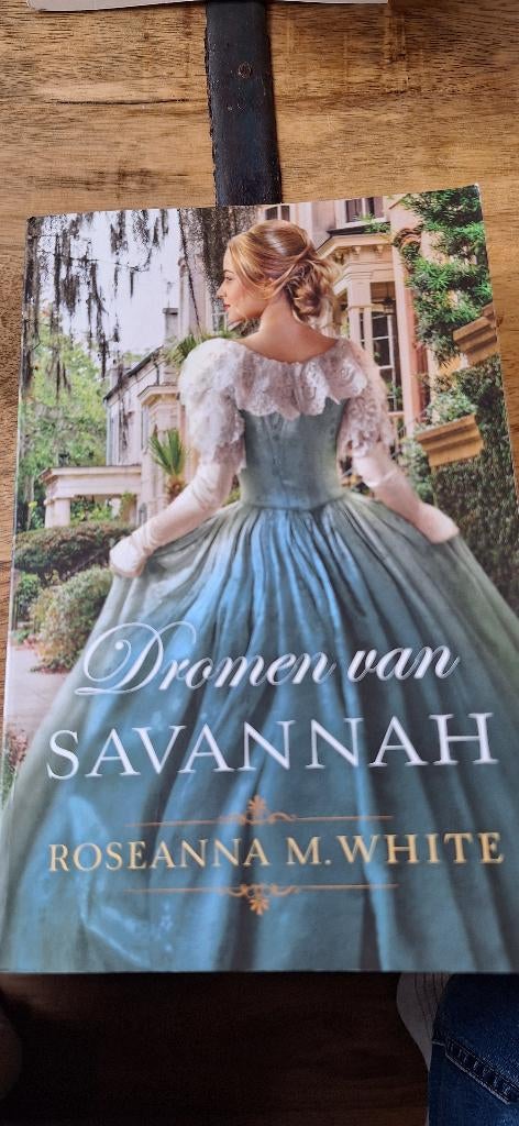 roseanne m.white dromen van savannah, Ophalen of Verzenden, Zo goed als nieuw