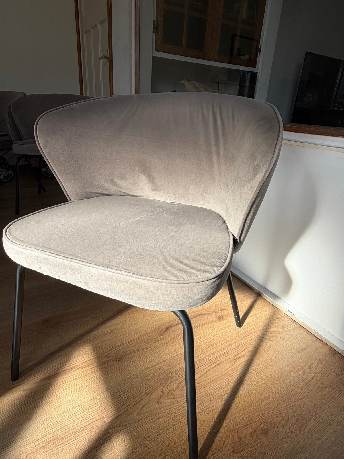 6 eetkamerstoelen van Fonq, Ophalen, Overige kleuren, Zo goed als nieuw, Stof