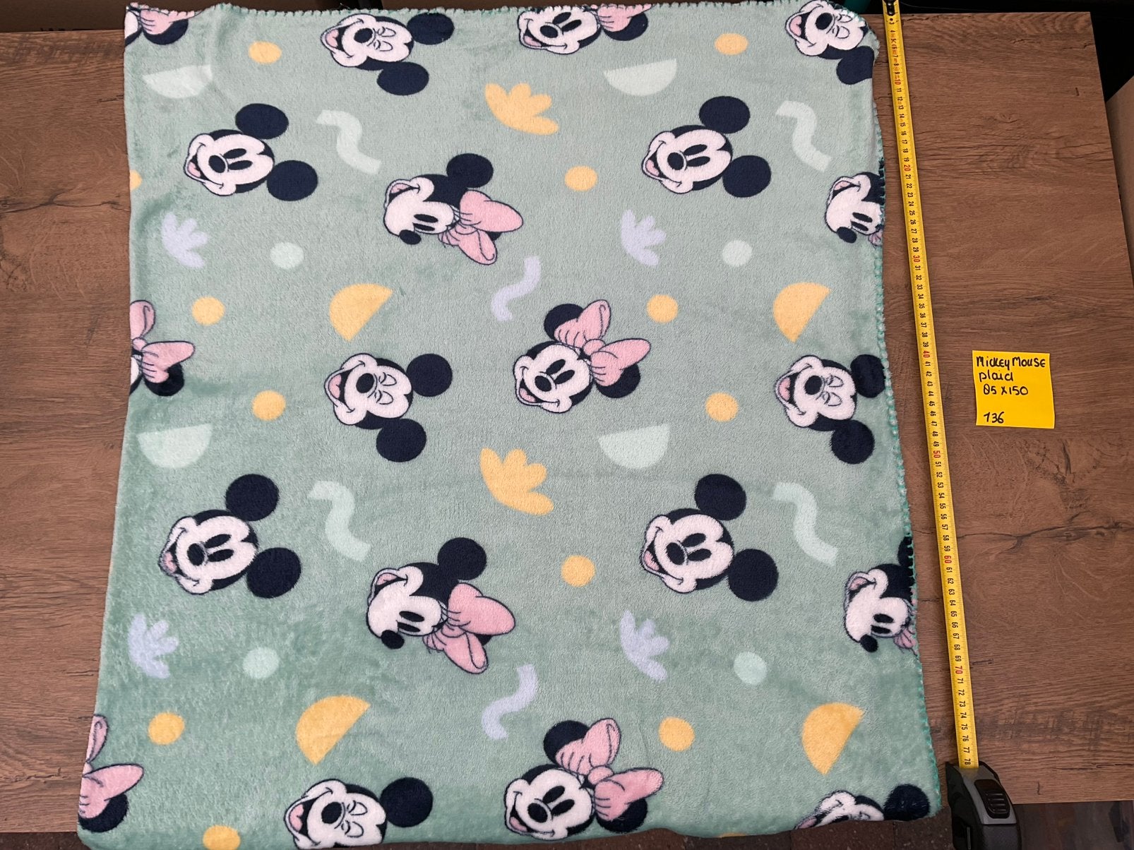 Nieuw zgan Disney Mickey Minnie Mouse pluche plaid 85x150, Ophalen, Mickey Mouse, Nieuw, Kleding of Textiel