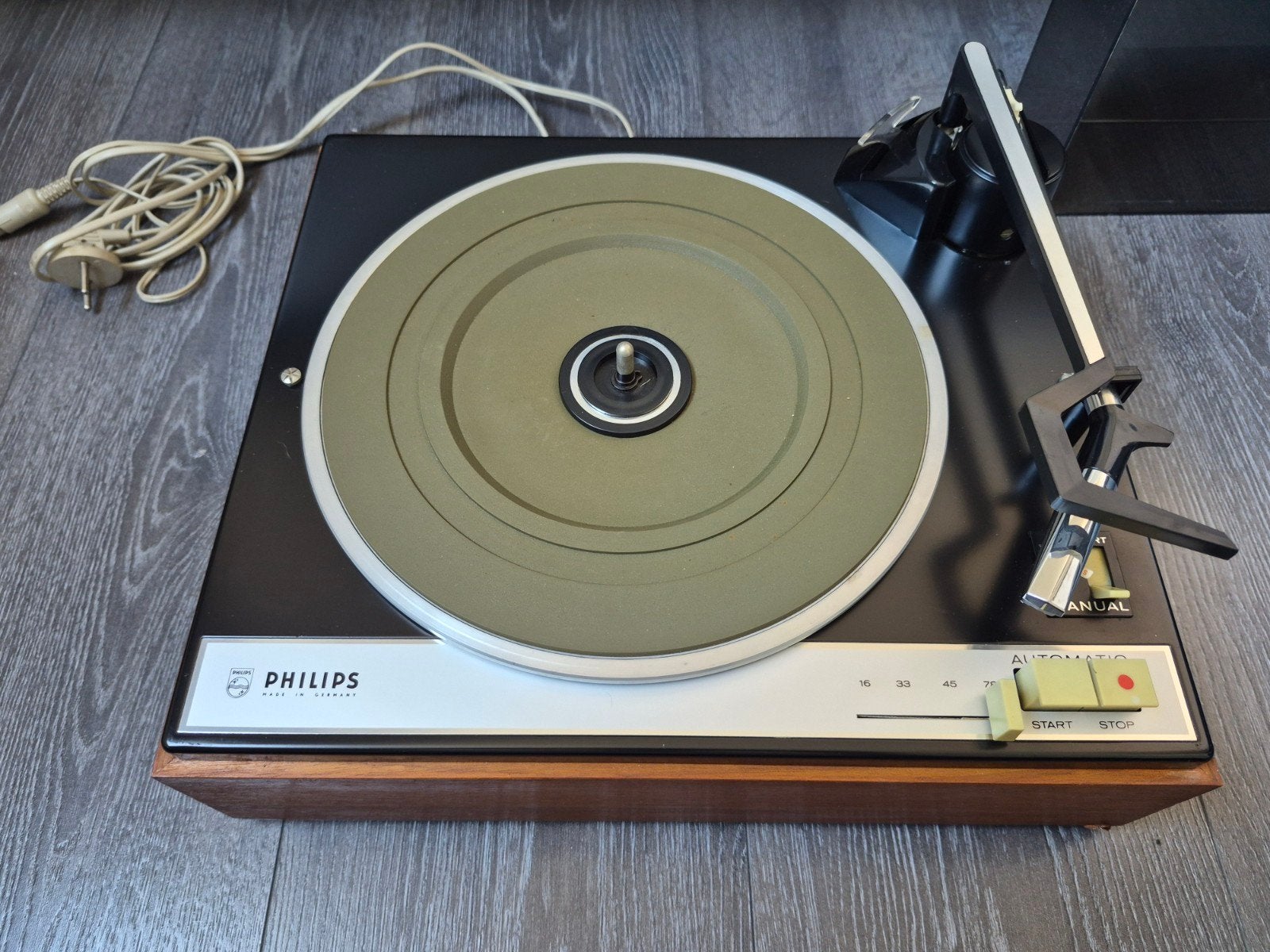 Philips Platenspeler - Vintage en Functioneel, Audio, Tv en Foto, Platenspelers, Ophalen