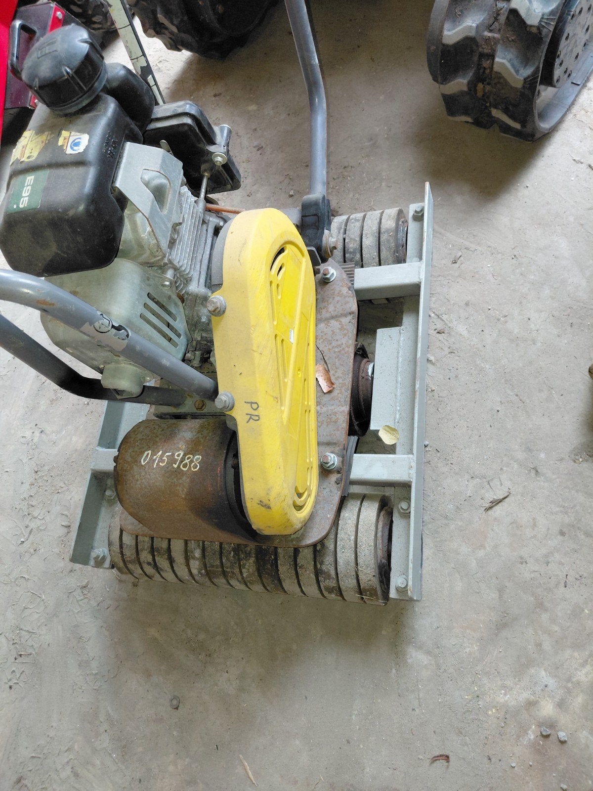 rollen trilplaat rollentriller, Ophalen