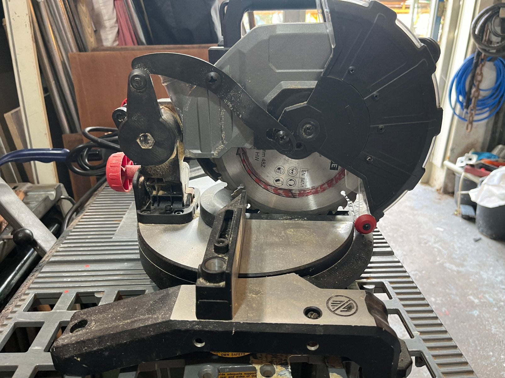 afkortzaag parkside met storing, Doe-het-zelf en Verbouw, Gereedschap | Zaagmachines, Ophalen of Verzenden, 1200 watt of meer