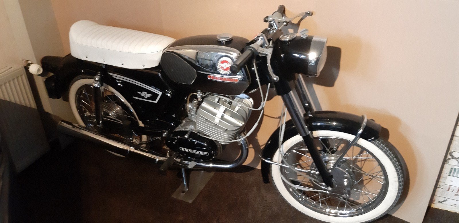 zundapp 517 - KS125 concours, Fietsen en Brommers, Ophalen, Overige modellen, Zo goed als nieuw, 5 versnellingen