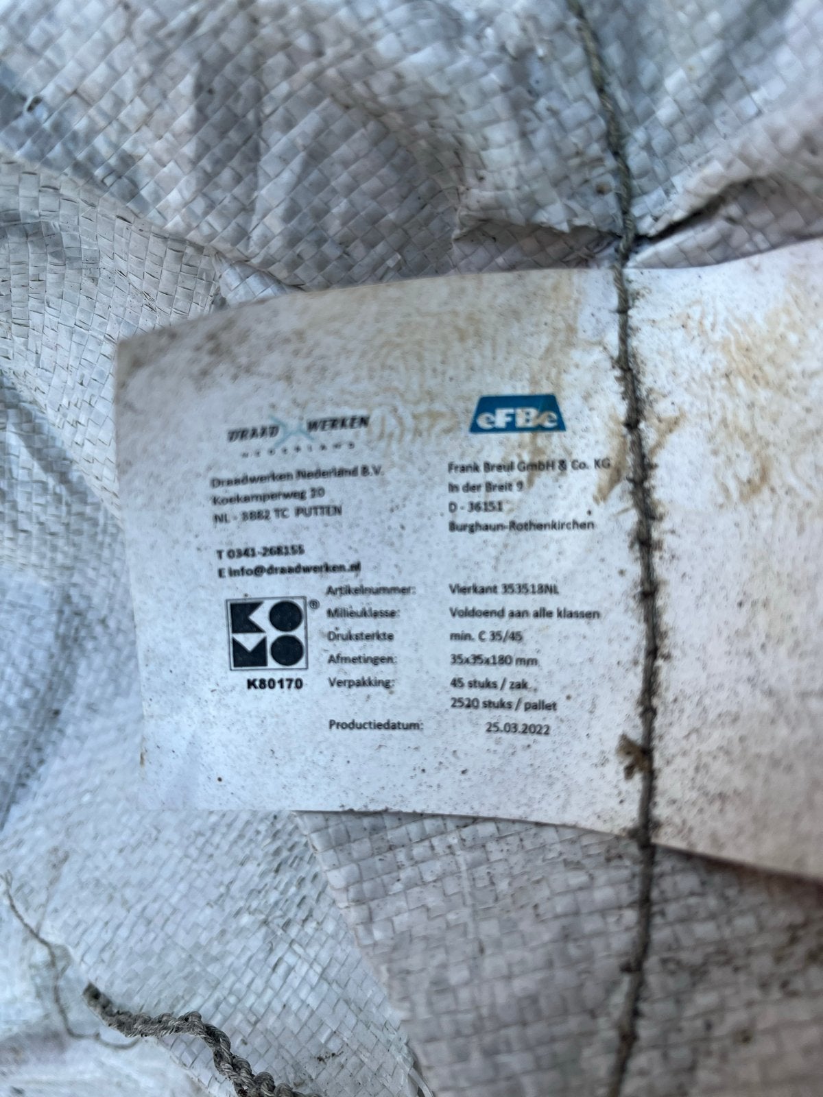 Betonstenen 35x35x180 mm, Ophalen, Nieuw, Beton