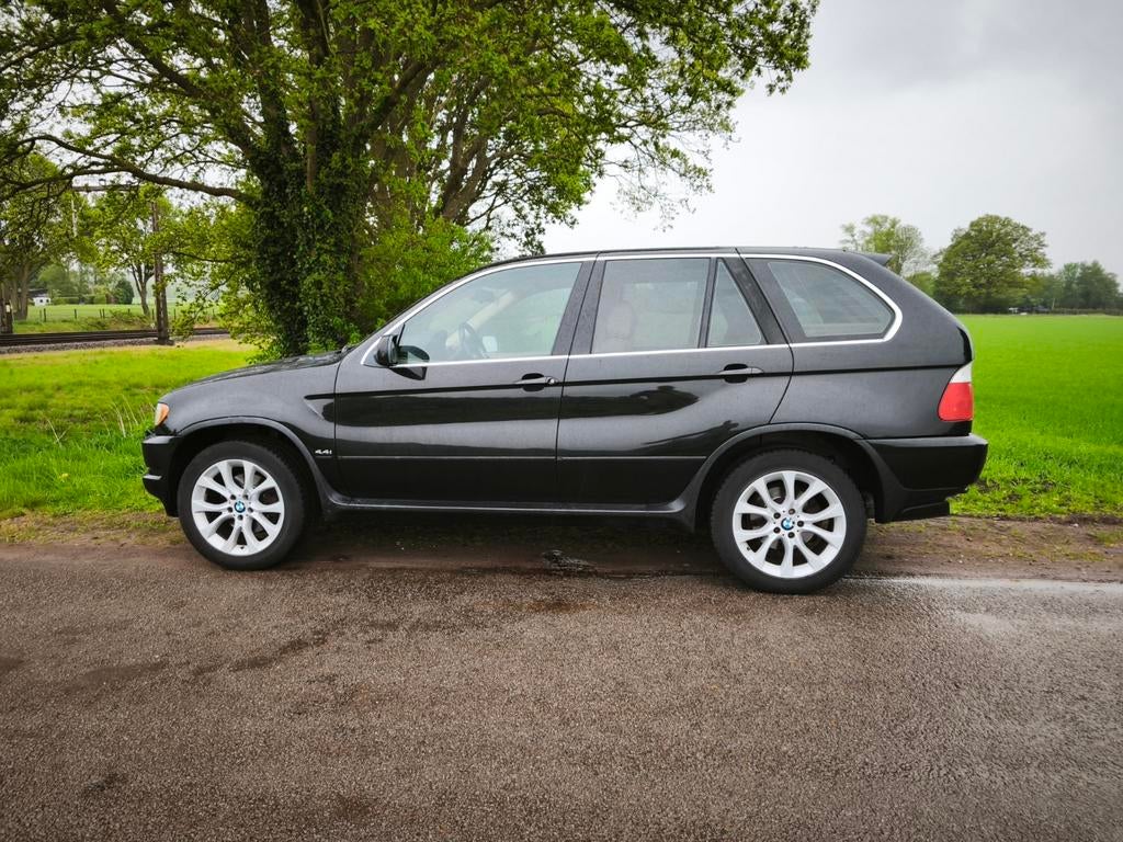 BMW X5 4.4 I AUT 2001 Zwart, Automaat, Overige kleuren, Vierwielaandrijving, Particulier